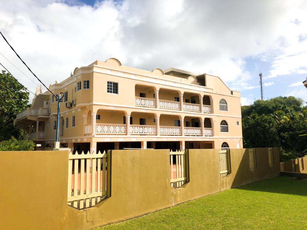 Calliandras Apartment Complex Ribishi Екстериор снимка